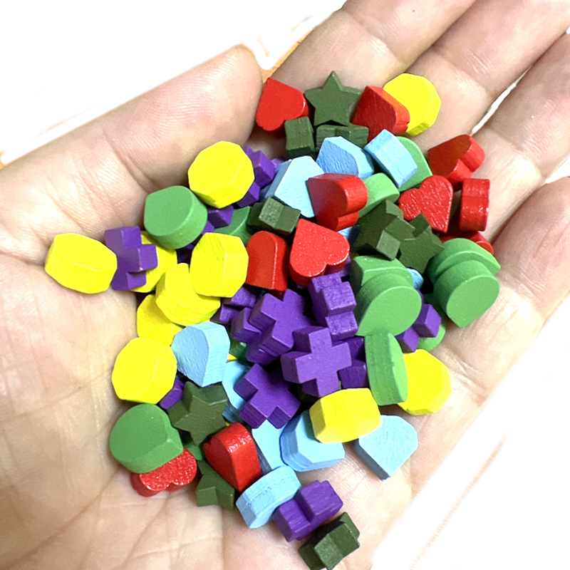 Board Game Sequence - 100 Stuks 10mm Hart/Diamant/Water/Kruis/Ster Pion Hout