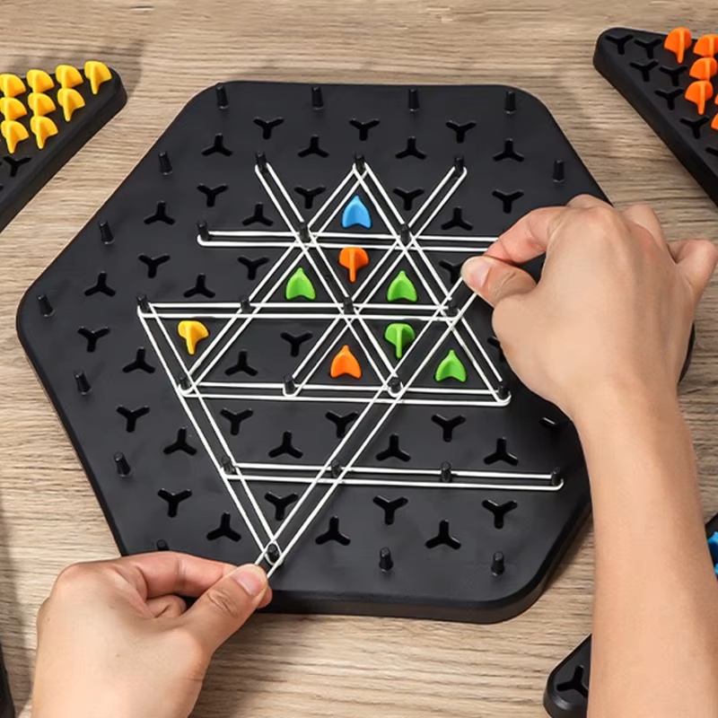 Interactief kettingtrigglespel - Board Game Sequence recensie en prijs