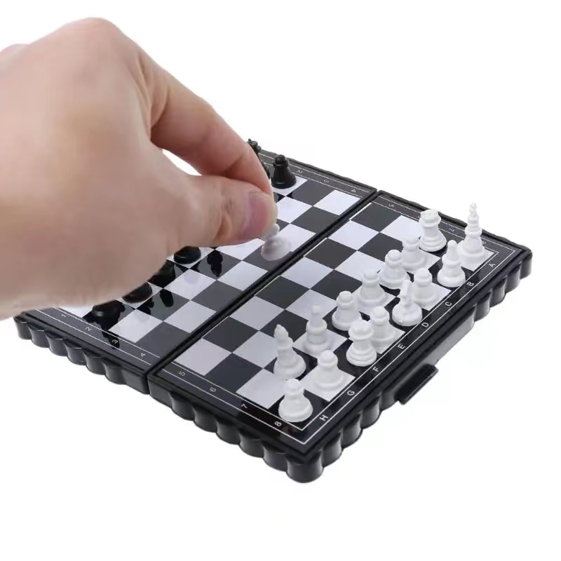 Mini magnetisch schaakspel Opv - Magnetic Travel Chess recensie en prijs